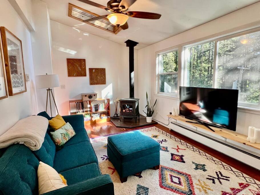 Cozy Cabin In Redwoods With Hot Tub Guerneville Exterior photo
