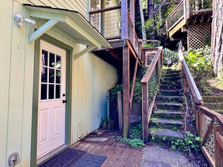 Cozy Cabin In Redwoods With Hot Tub Guerneville Exterior photo
