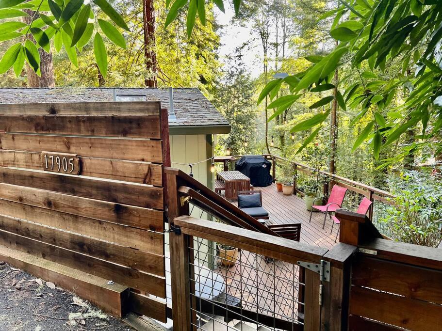 Cozy Cabin In Redwoods With Hot Tub Guerneville Exterior photo